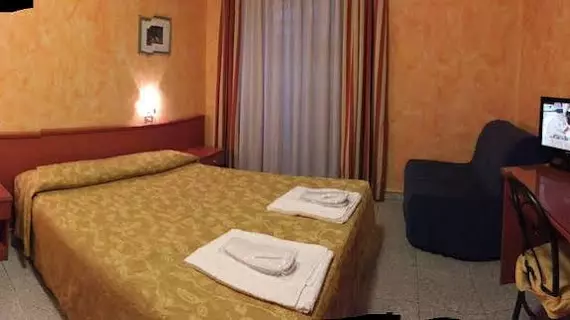 Hotel Aurora | Lombardy - Milano (ve civarı) - Milano - Merkez İstasyonu