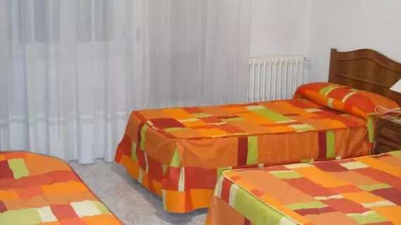 Hostal Uría | Kastilya ve Leon - Salamanca (vilayet) - Campo de Salamanca - Salamanca - Oeste