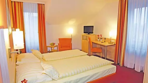 Best Western Hotel Favorit | Baden-Wuerttemberg - Rems-Murr-Kreis - Stuttgart (ve civarı) - Ludwigsburg