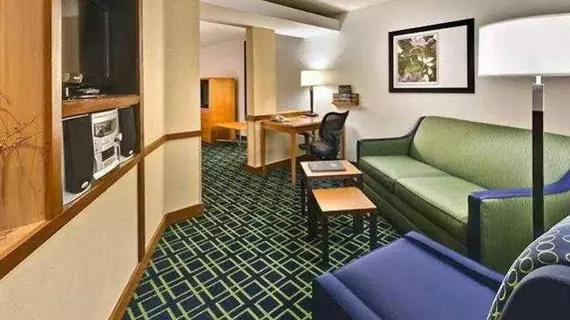 Fairfield Inn & Suites Reno Sparks | Nevada - Pyramid Lake Kızılderili Bölgesi - Reno (ve civarı) - Sparks