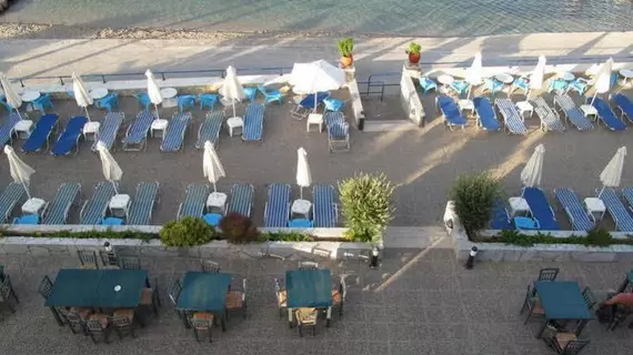 Pedi Beach Hotel | Ege Adaları - Sömbeki - Pedi