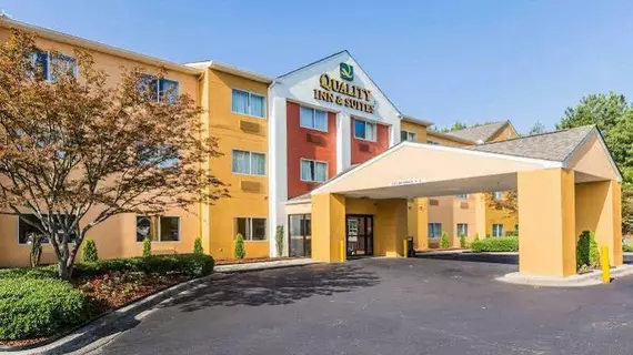 Quality Inn & Suites Birmingham Inverness | Alabama