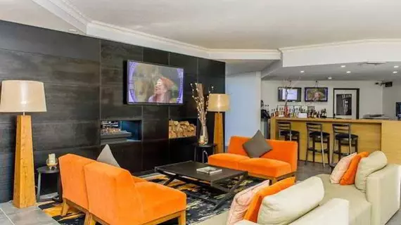 Alpha Hotel Canberra | Avustralya Başkent Bölgesi - Tuggeranong - Kanberra (ve civarı) - Greenway