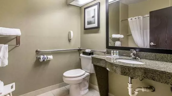 Quality Inn and Suites Durant | Oklahoma - Durant (ve civarı) - Durant