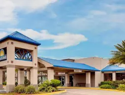 Days Inn Lafayette/Airport | Louisiana - Lafayette (ve civarı) - Lafayette