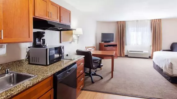 Candlewood Suites Lexington | Kentucky - Lexington (ve civarı) - Lexington