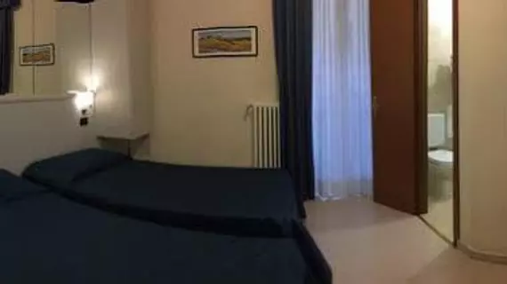 Hotel Aurora | Lombardy - Milano (ve civarı) - Milano - Merkez İstasyonu