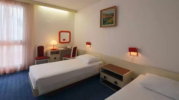 Hotel Minerva | Split-Dalmaçya - Podgora