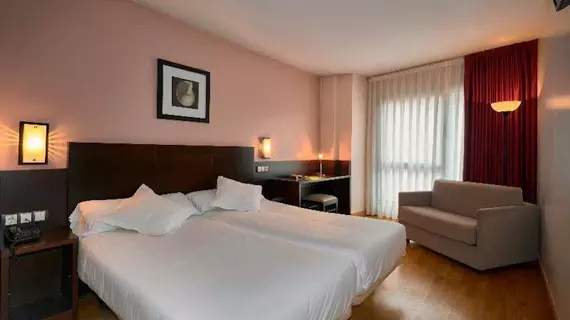 Hotel Castro Real | Asturias - Oviedo (ve civarı) - Oviedo - La Corredoria y Ventanielles