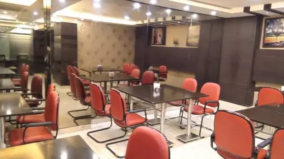 Hotel Arihant Inn | Batı Delhi - Ulusal Eyalet Başkenti Delhi - Delhi (ve civarı) - Yeni Delhi - Karol Bagh