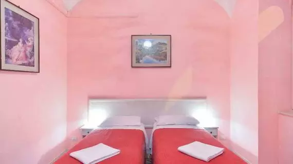 B&T Rooms Trani | Lazio - Roma (ve civarı) - Roma Kent Merkezi - Rione XVIII Castro Pretorio