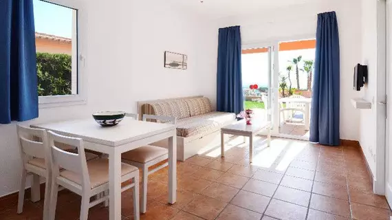 Apartamentos Mar Blau | Balearic Adaları - Menorca - Alayor