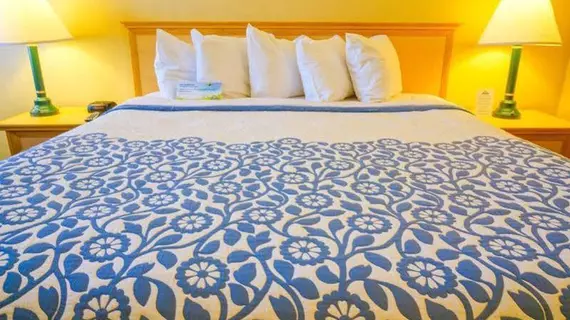 Days Inn Santa Barbara | Kaliforniya - Santa Barbara (ve civarı) - Santa Barbara - Santa Barbara Plajı