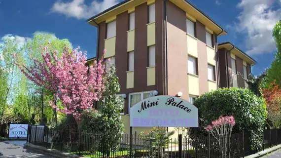 Hotel Mini Palace - Small & Charming | Emilia-Romagna - Bolonya (vilayet) - Molinella