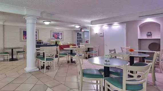 La Quinta Inn Sacramento North | Kaliforniya - Sacramento (ve civarı) - Sacramento