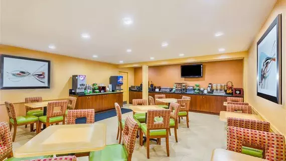 Best Western PLUS San Diego/ Miramar Hotel | Kaliforniya - San Diego County - San Diego