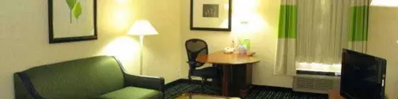 La Quinta Inn & Suites Tulsa Central | Oklahoma - Tulsa (ve civarı) - Tulsa