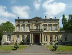 Château De La Motte Fenelon | Hauts-de-France - Nord (bölge) - Cambrai (ve civarı) - Cambrai