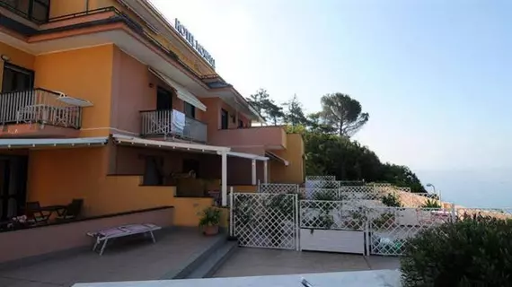 Hotel Residence Mondial | Liguria - Cenova (il) - Moneglia