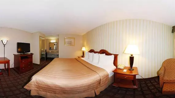 Quality Inn & Suites Northampton | Massachusetts - Springfield (ve civarı) - Northampton