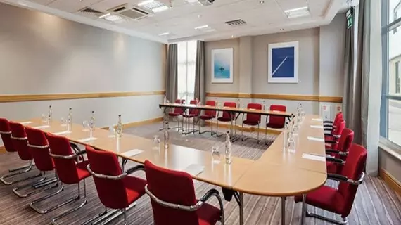 Hilton Garden Inn London Heathrow Airport | Londra (ve civarı) - Hillingdon - Harefield