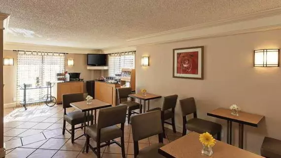 La Quinta Inn John Wayne Orange County Airport | Kaliforniya - Orange County - Costa Mesa