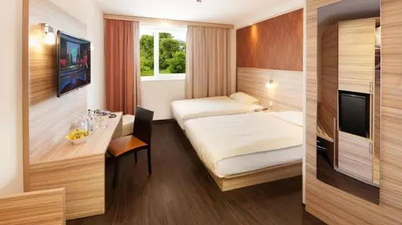 Star Inn Stuttgart AirportMesse by Comfort | Baden-Wuerttemberg - Rems-Murr-Kreis - Stuttgart (ve civarı) - Stuttgart