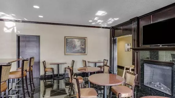 Comfort Inn & Suites Slidell | Louisiana - Slidell