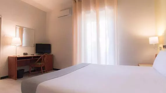 Hotel Riva Del Sole | Puglia - Bari (il) - Giovinazzo