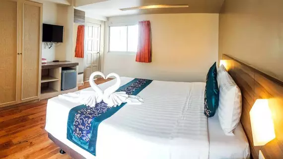 Eastiny Inn Hotel | Chonburi (vilayet) - Pattaya (ve civarı) - Pattaya - Pattaya Körfezi