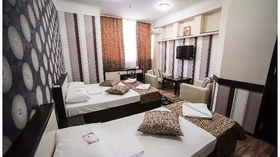 Iris Hotel | Kişinev