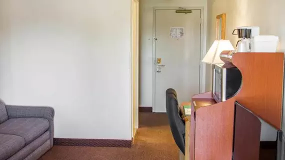 Quality Inn & Suites Longview | Washington - Kelso - Longview (ve civarı) - Longview