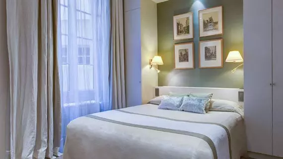 Hotel Pas De Calais | Ile-de-France - Paris - Saint-Thomas-d'Aquin