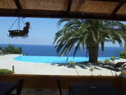 Hotel Ravesi | Sicilya - Messina (vilayet) - Malfa