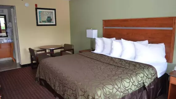 BAYMONT INN & SUITES PIGEON FO | Tennessee - Gatlinburg - Pigeon Forge (ve civarı) - Pigeon Forge