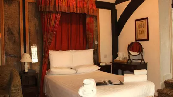 Brook Red Lion Hotel | Essex (kontluk) - Colchester