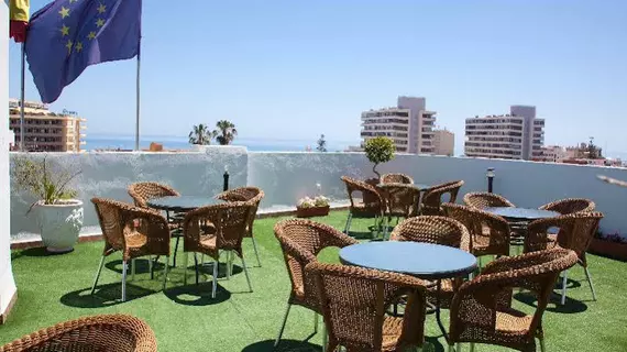 Hotel Adriano | Andalucia - Malaga İli - Torremolinos - Torremolinos Kent Merkezi