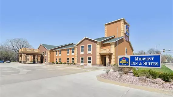 Best Western Plus Midwest Inn & Suites | Kansas - Salina (ve civarı) - Salina