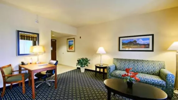 Hampton Inn & Suites Lancaster | Kaliforniya - Los Angeles County - Lancaster (ve civarı)