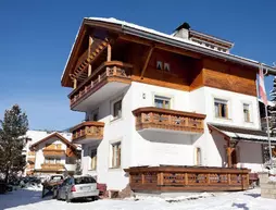 Residence Villa Toni | Trentino-Alto Adige - Güney Tirol (il) - Marebbe