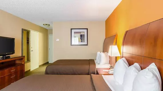 Quality Inn Chicopee/Springfield | Massachusetts - Springfield (ve civarı) - Chicopee