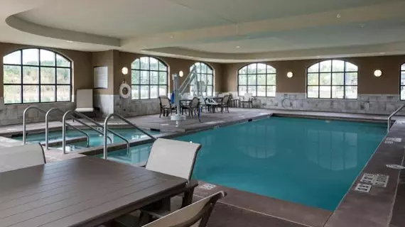 STAYBRIDGE SUITES EAU CLAIRE - ALTOONA | Wisconsin - Eau Claire (ve civarı) - Altoona