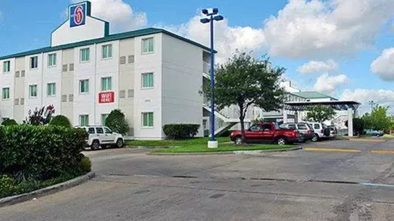 Motel 6 Houston Westchase | Teksas - Houston (ve civarı) - Houston - Westchase