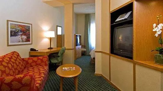 Fairfield Inn & Suites San Antonio Airport/North Star Mall | Teksas - San Antonio (ve civarı) - San Antonio - Kuzey San Antonio - SAT Havalimanı