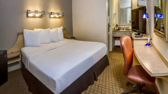 Midpointe Hotel by Rosen Hotels & Resorts | Florida - Orlando (ve civarı) - International Drive