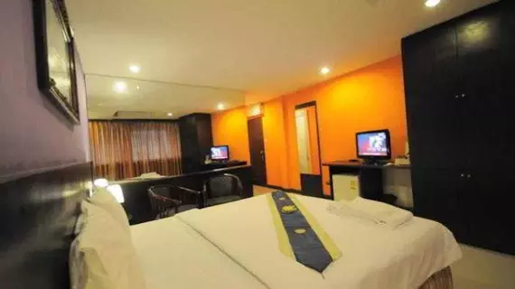 Central Place Hotel | Chonburi (vilayet) - Pattaya (ve civarı) - Pattaya - Pattaya Körfezi