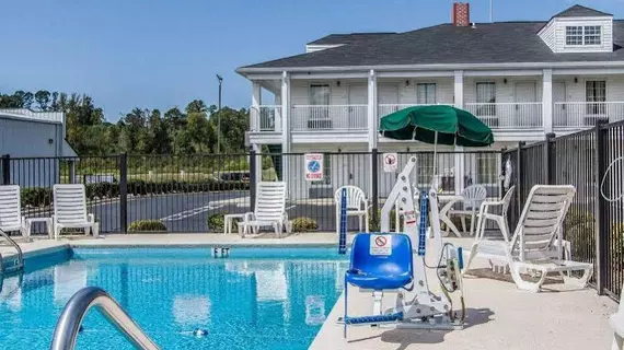 Quality Inn Scottsboro | Alabama - Scottsboro (ve civarı) - Scottsboro