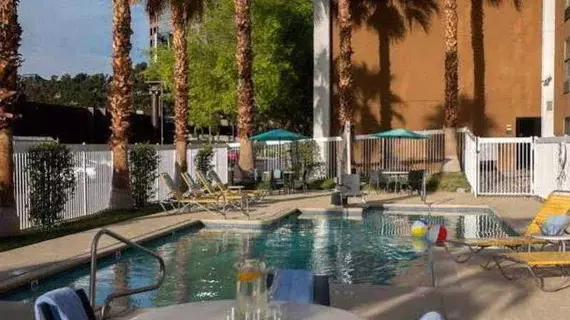 Fairfield Inn Las Vegas Airport | Nevada - Clark County - Las Vegas (ve civarı) - Las Vegas - Paradise