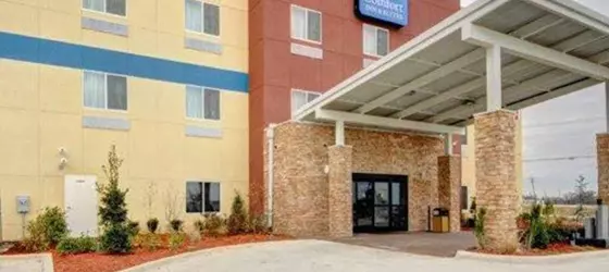 Comfort Inn & Suites | Oklahoma - Tulsa (ve civarı) - Tulsa