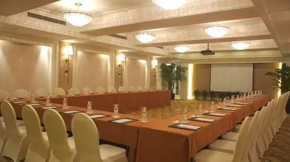 Jinjiang Metropolo Hotel Classiq YMCA | Şanghay (ve civarı) - Şangay - Huangpu